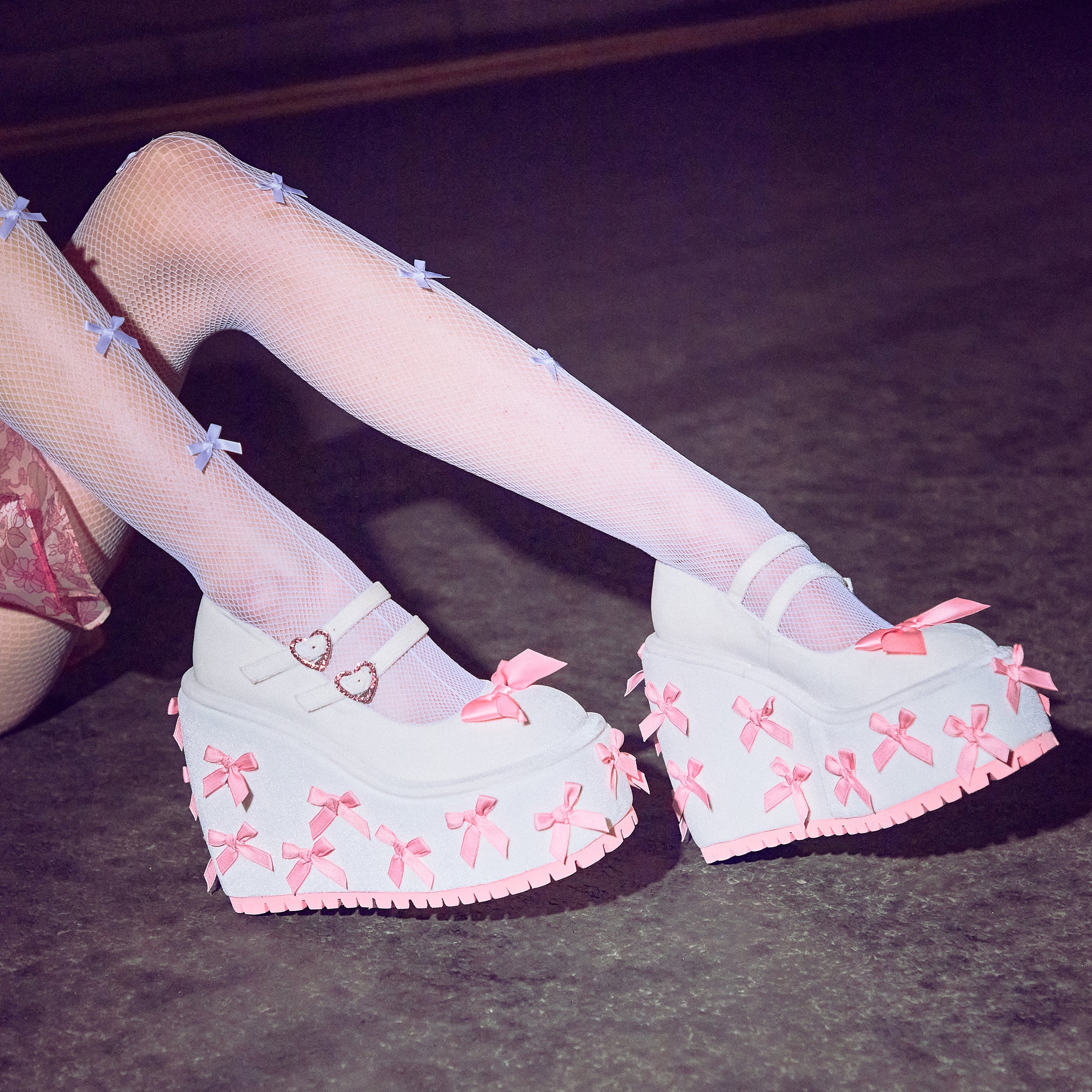 Courtship of Bows model1