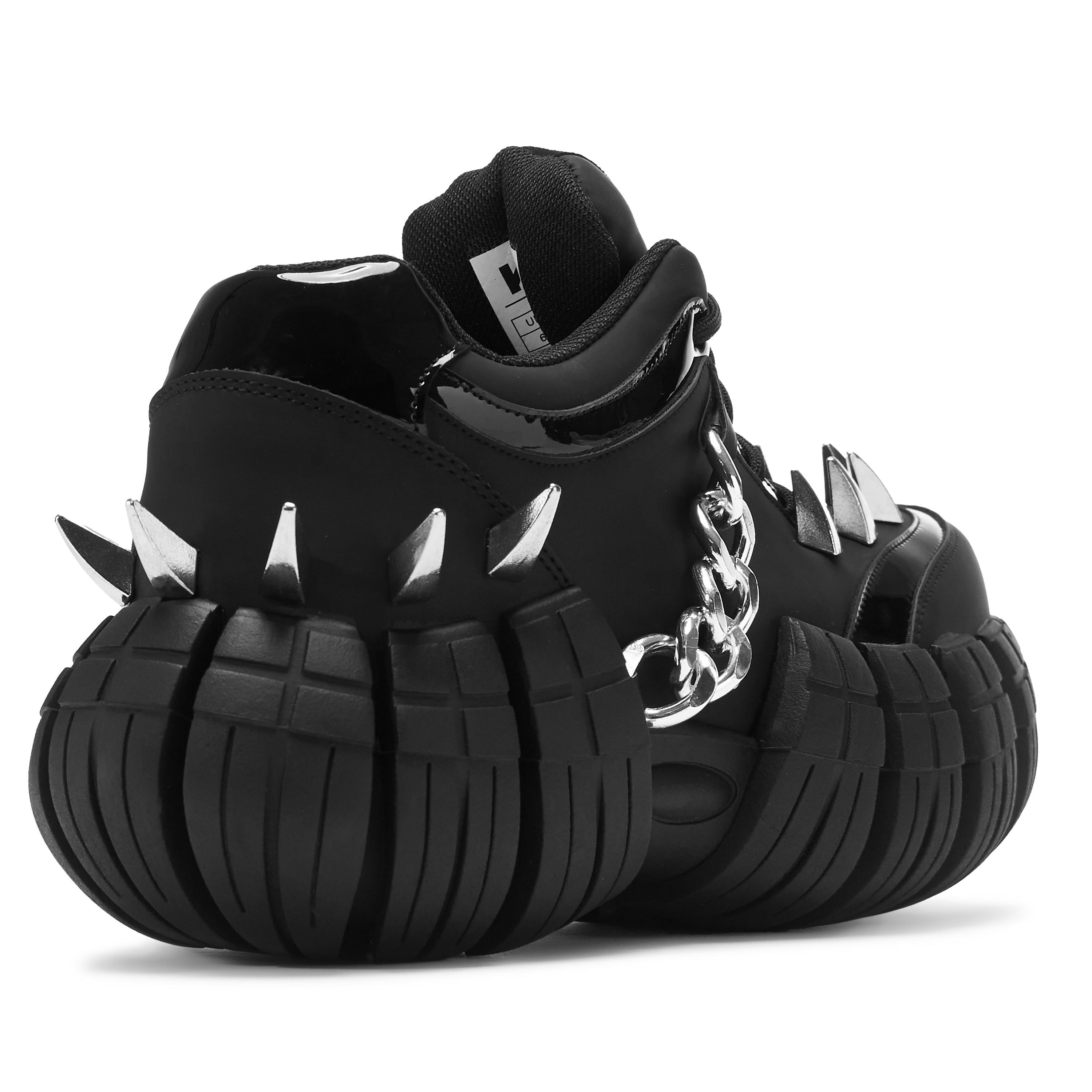 deathbrand_trainers_2