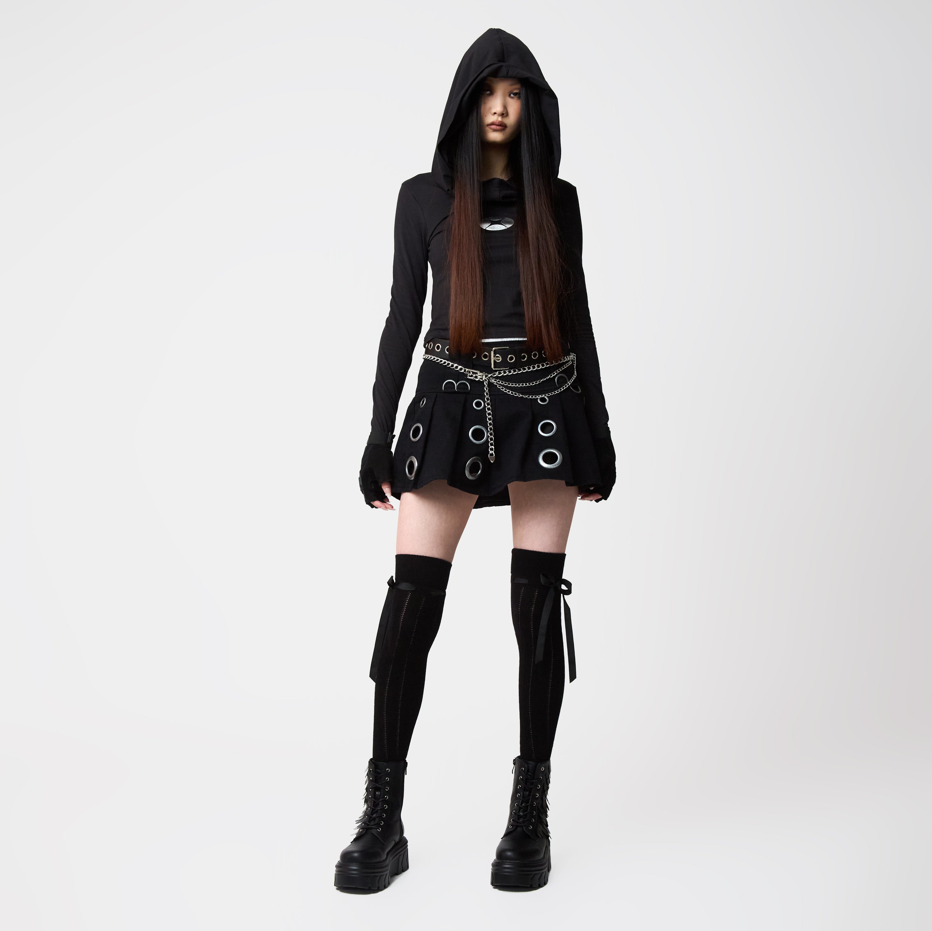Draco_Scale_Chunky_Stomper_Boots_-_Black_MODEL3