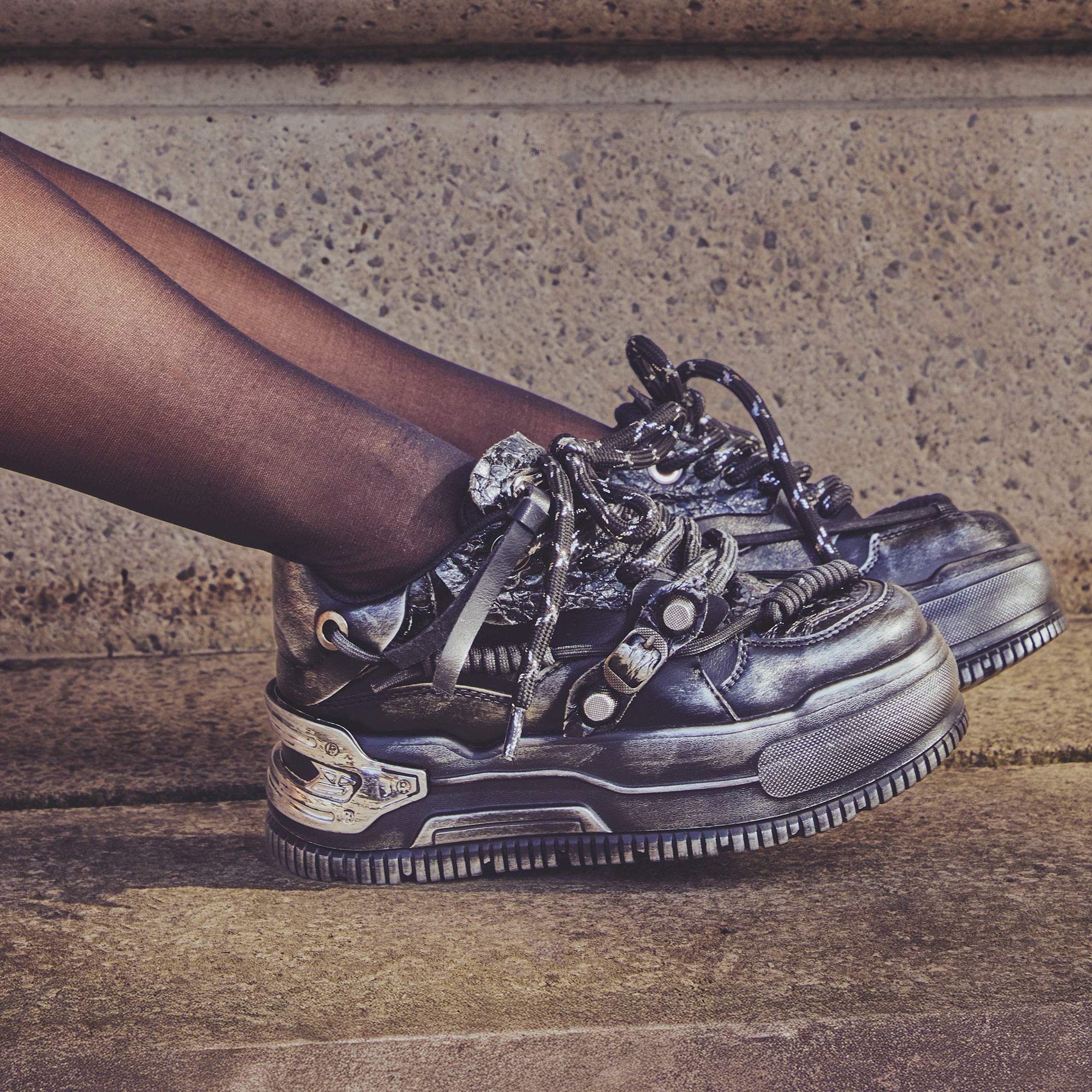 KOI_Metamorphosis Distressed Platform Trainers_MOD1
