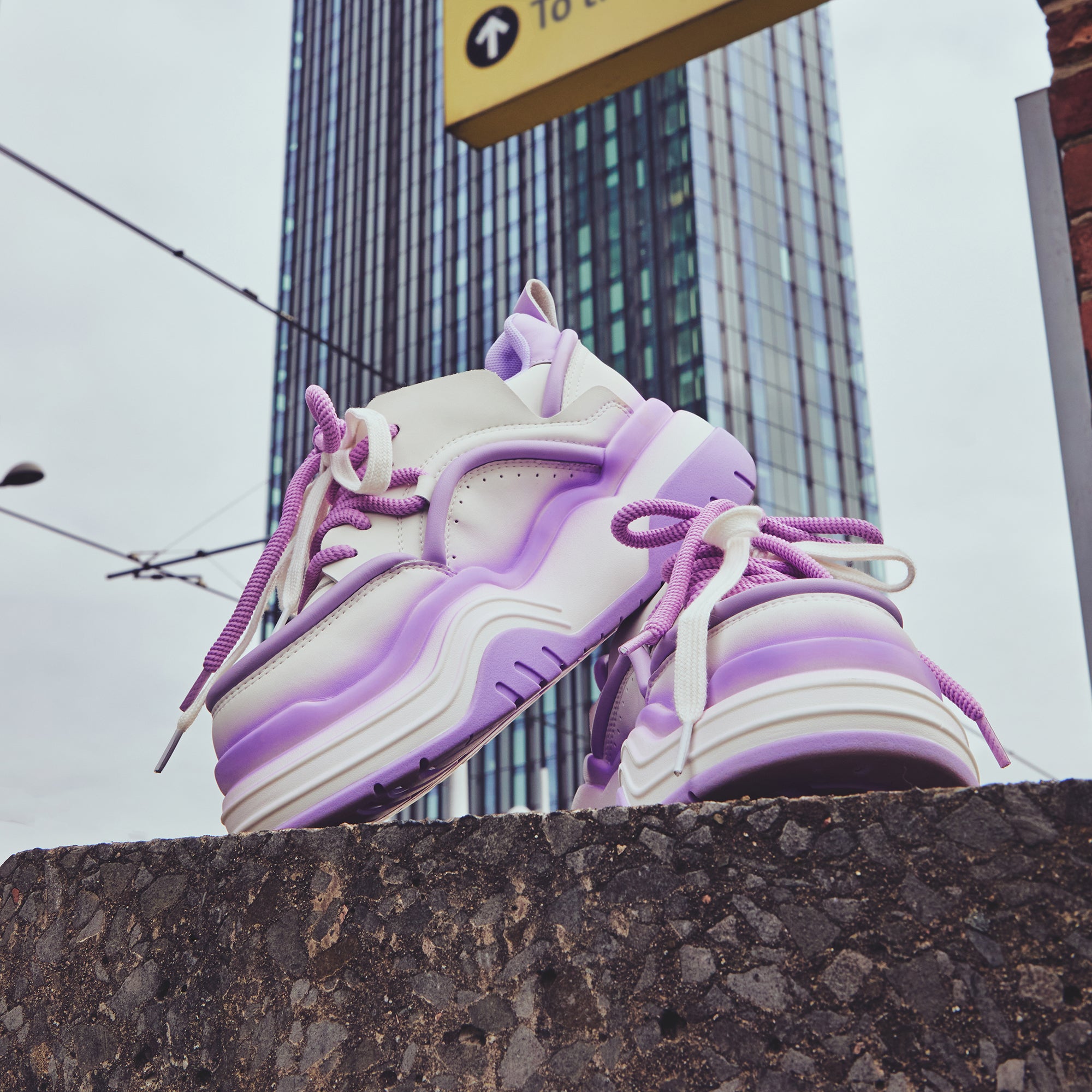 KOI_Neon Reef Platform Trainers_MOD1