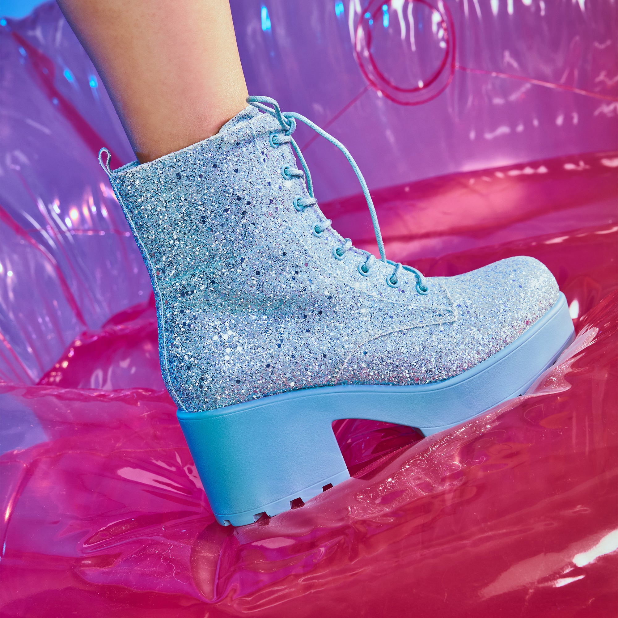 KOI_Wizard_s_Spell_Platform_Glitter_Boots_,mod1