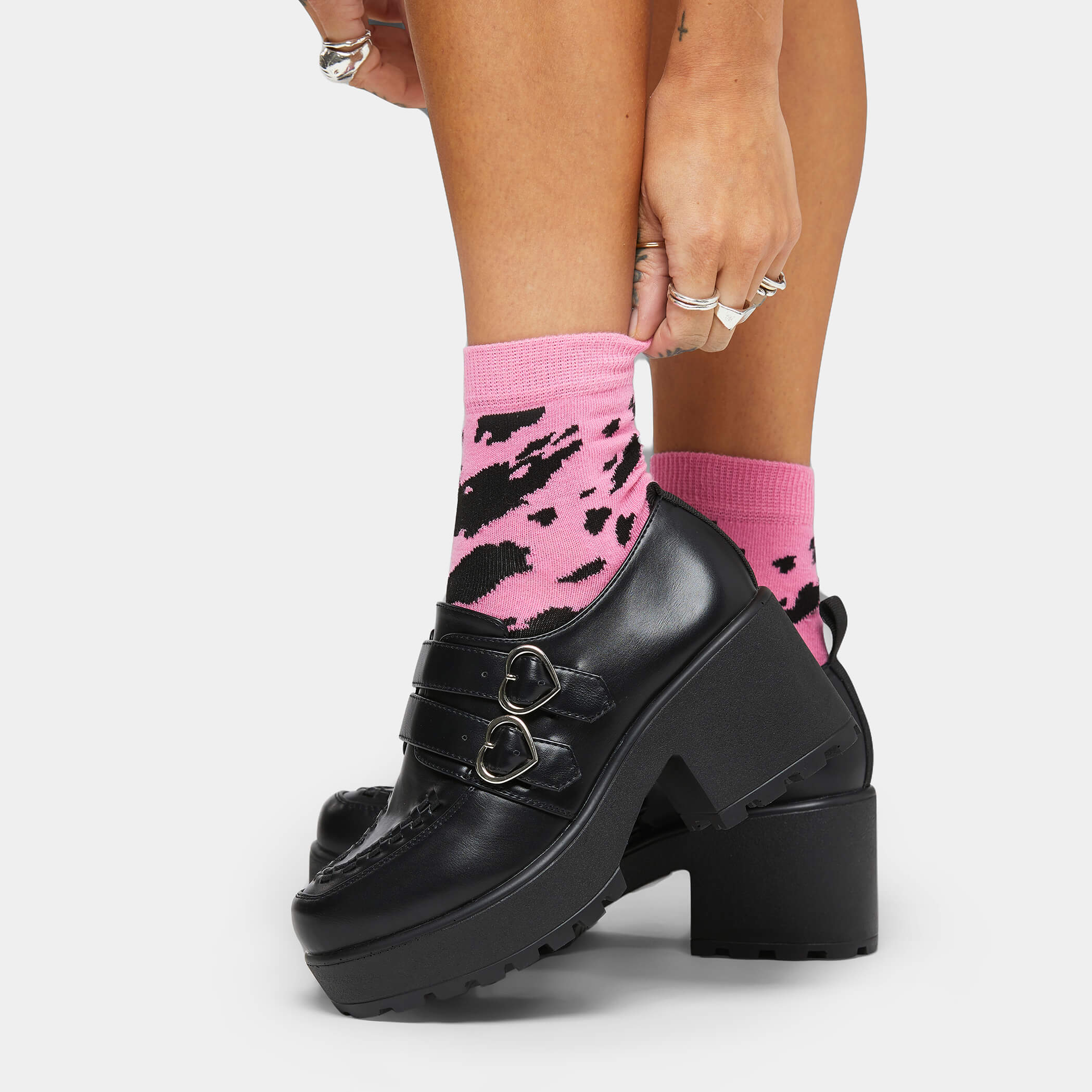 IAGO Metal Heart Oxford Platform Shoes - Shoes - KOI Footwear - Black - Back Side Detail